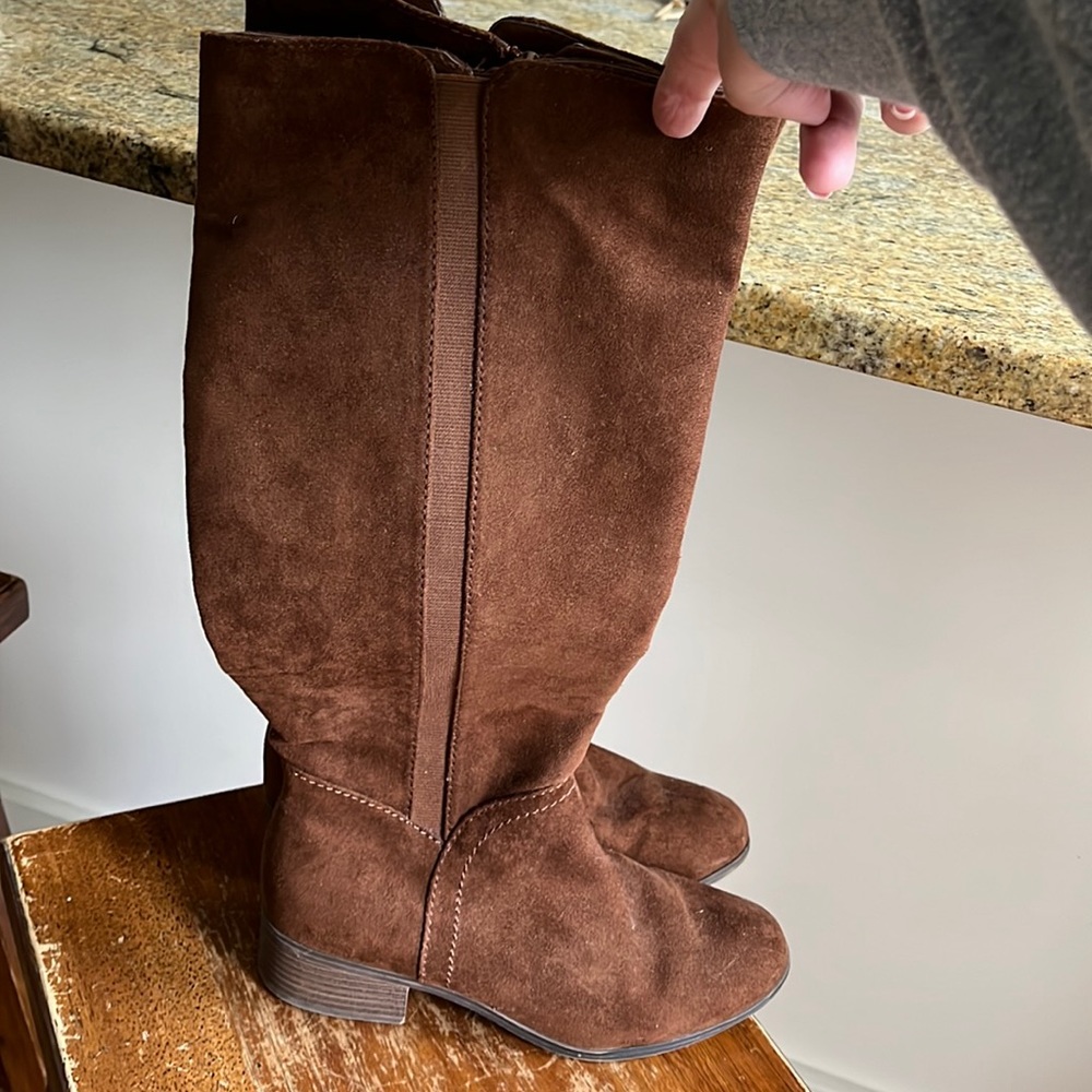 Tall brown Threshold Boots
